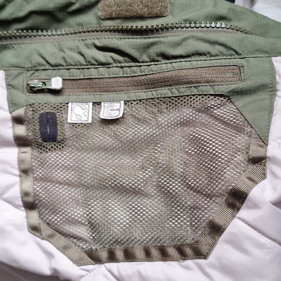 Helly Hansen Ski/Snowboard jacket - Picture 12 of 17